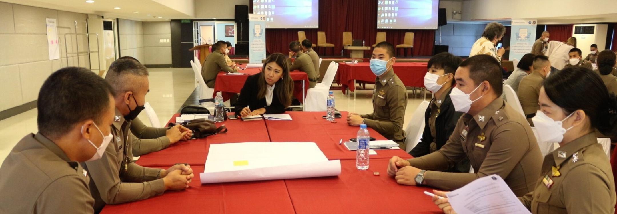 APT leads a workshop with Thai police